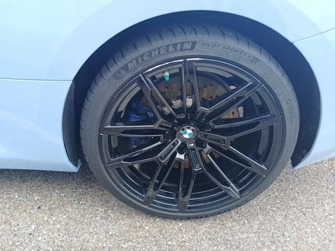 Used 2023 BMW M2 w/ Carbon Package RWD image 9