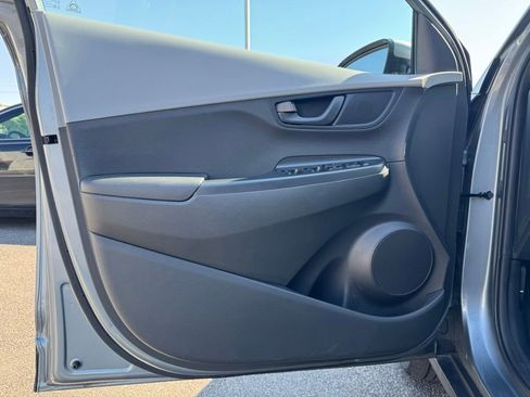 Used 2021 Hyundai Kona SEL FWD image 13
