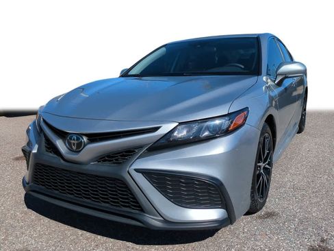 Certified 2023 Toyota Camry SE image 1