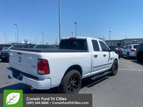 Used 2018 RAM 1500 Express AWD/4WD image 4
