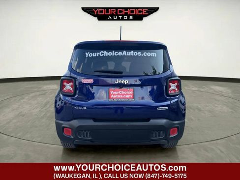 Used 2016 Jeep Renegade Latitude AWD/4WD image 4