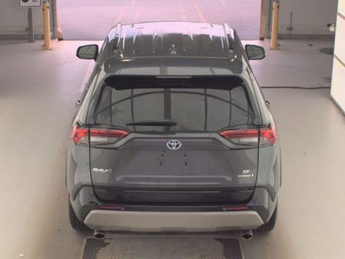 Used 2022 Toyota RAV4 SE w/ Convenience Package AWD/4WD image 7