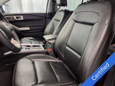 Certified 2023 Ford Explorer XLT w/ Equipment Group 202A AWD/4WD image 3