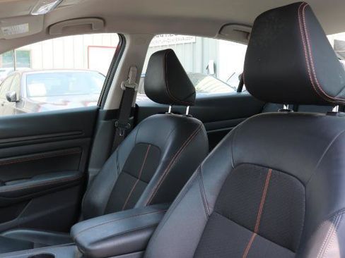 Used 2020 Nissan Altima 2.5 SR FWD image 9