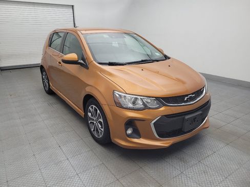 Used 2019 Chevrolet Sonic LT w/ Convenience Package FWD image 13