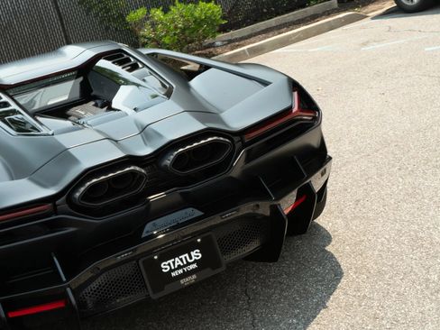 Used 2024 Lamborghini Revuelto AWD/4WD image 13