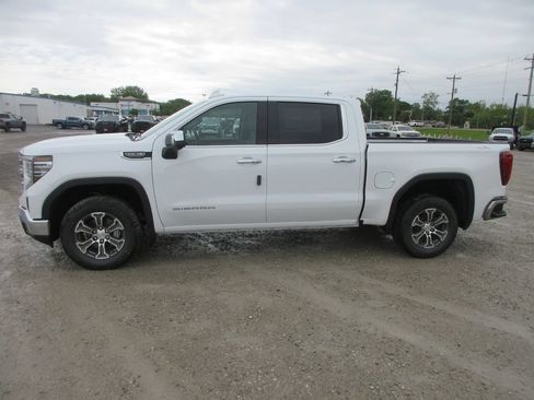 New 2026 GMC Sierra 1500 SLT w/ SLT Convenience Package AWD/4WD image 7