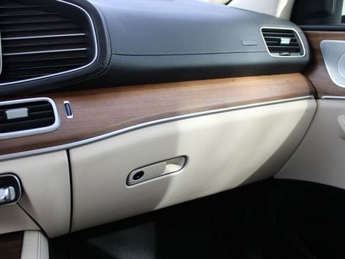 Used 2023 Mercedes-Benz GLS 450 4MATIC image 24