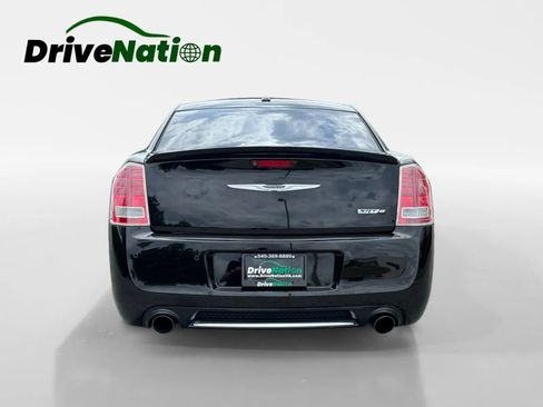 Used 2012 Chrysler 300 SRT8 w/ 19-Premium Speaker Group RWD image 6