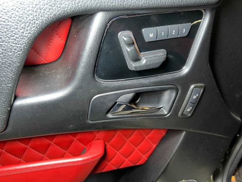 Used 2016 Mercedes-Benz G 63 AMG 4MATIC image 23