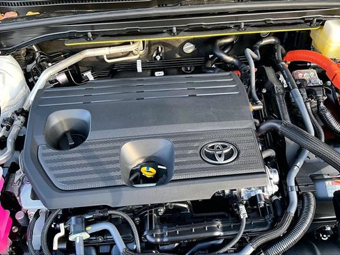 New 2026 Toyota Crown XLE AWD/4WD image 17