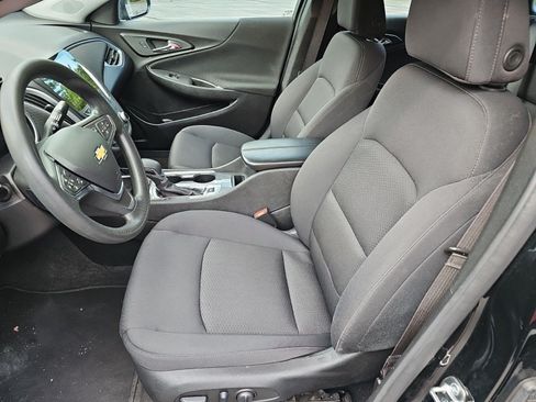 Used 2025 Chevrolet Malibu LT FWD image 18