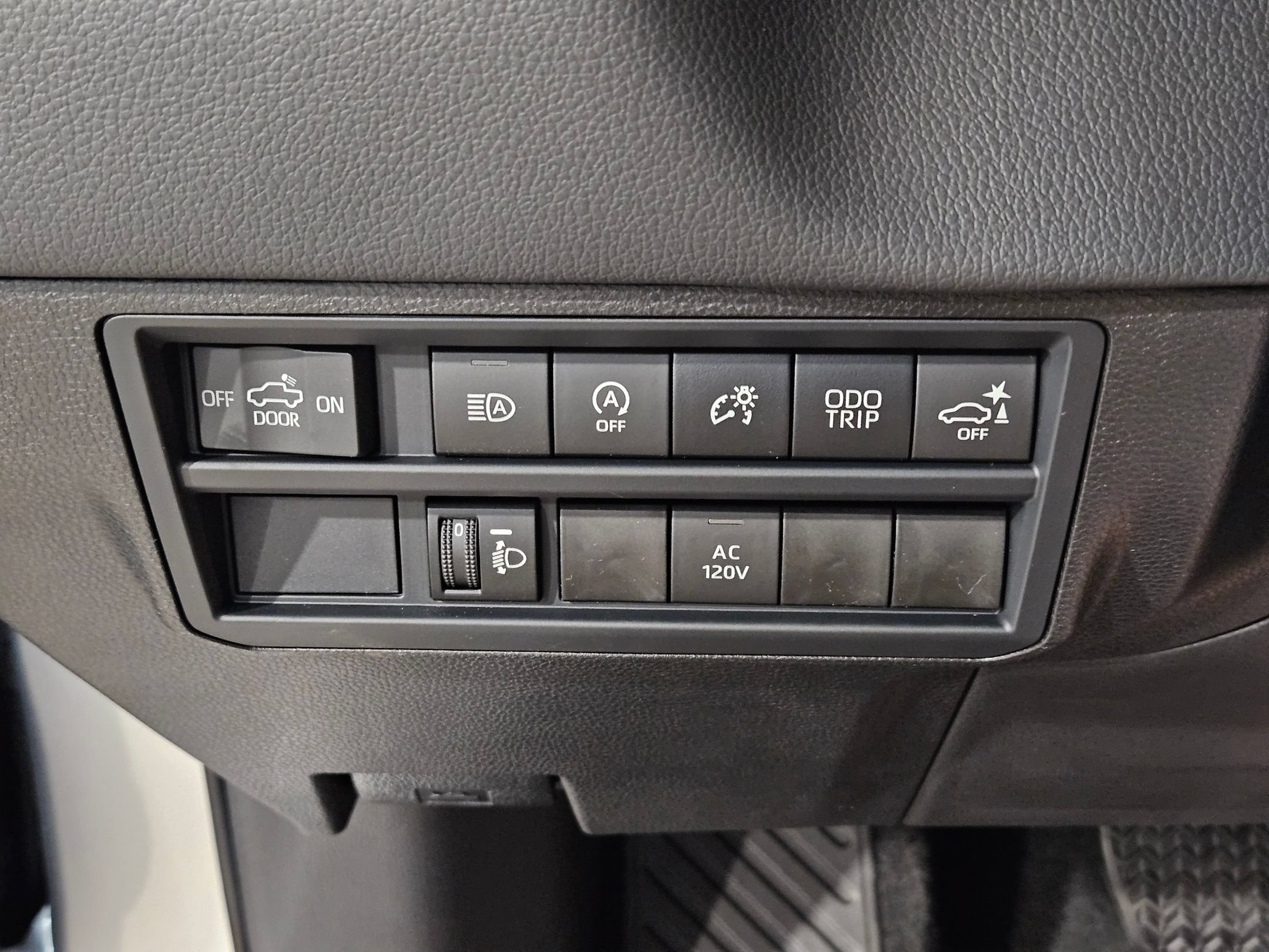 New 2026 Toyota Tundra Limited w/ Power Package RWD image 13