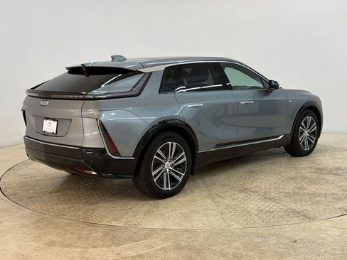 Certified 2024 Cadillac Lyriq Luxury RWD image 9