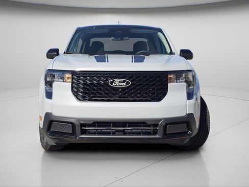 New 2025 Ford Maverick XLT w/ XLT Luxury Package image 3