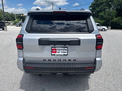 Used 2025 Toyota 4Runner TRD Off-Road Premium w/ Tow Technology Package AWD/4WD image 4