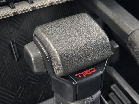 Used 2025 Toyota Tacoma TRD Off-Road AWD/4WD image 21