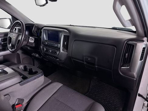 Used 2018 Chevrolet Silverado 1500 LT w/ LT Eassist Package AWD/4WD image 26