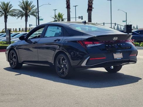 New 2026 Hyundai Elantra Sport FWD image 3