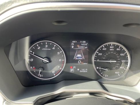 Certified 2025 Subaru Outback Onyx Edition XT image 3