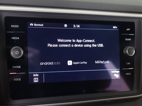 Used 2020 Volkswagen Atlas Cross Sport SE image 43