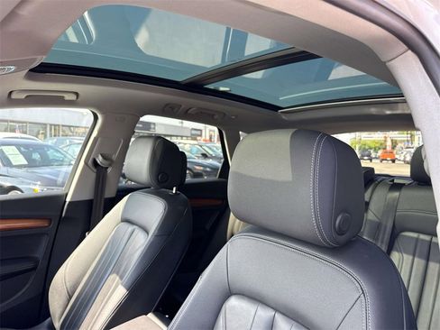 Used 2023 Audi Q5 2.0T Premium Plus image 26