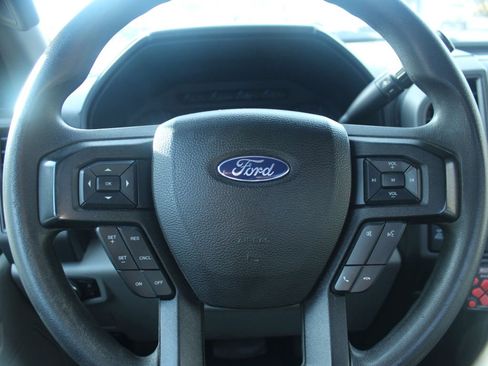 Used 2017 Ford F250 XL w/ Power Equipment Group image 16