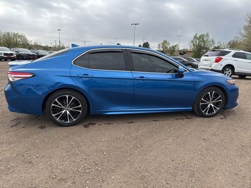 Used 2020 Toyota Camry SE image 6