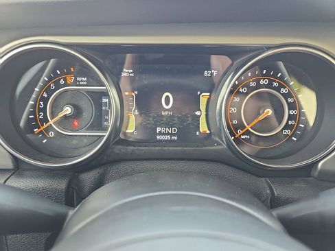 Used 2021 Jeep Wrangler Unlimited Sport AWD/4WD image 19