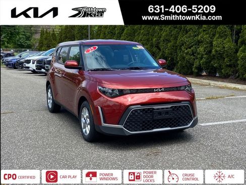 Certified 2025 Kia Soul LX FWD image 1