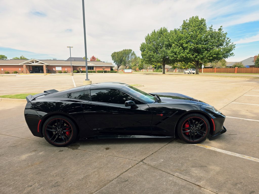 Used 2015 Chevrolet Corvette Stingray Coupe w/ 3LT Preferred Equipment Group RWD image 20