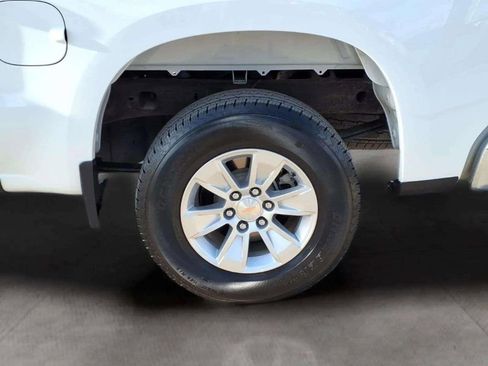 Used 2025 Chevrolet Silverado 1500 LT AWD/4WD image 20