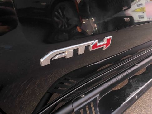 Used 2021 GMC Sierra 1500 AT4 image 11