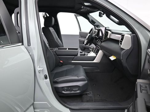 New 2026 Toyota Tundra Limited AWD/4WD image 14