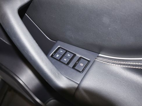 Used 2020 Jaguar F-PACE SVR image 49