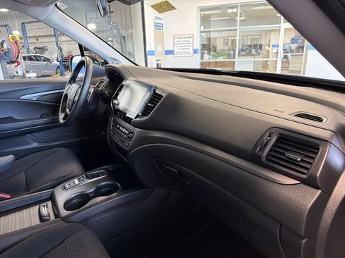 Certified 2023 Honda Ridgeline Sport image 34