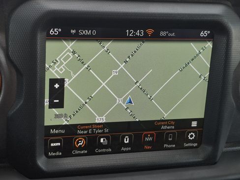 Used 2021 Jeep Gladiator Mojave AWD/4WD image 24