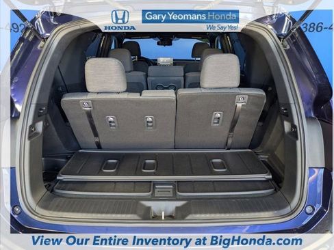 Certified 2025 Honda Pilot Sport image 13