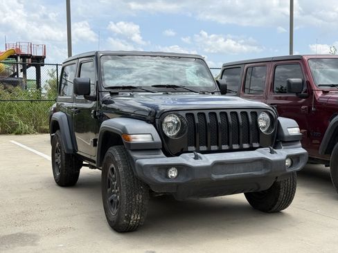 Used 2020 Jeep Wrangler Sport AWD/4WD image 2