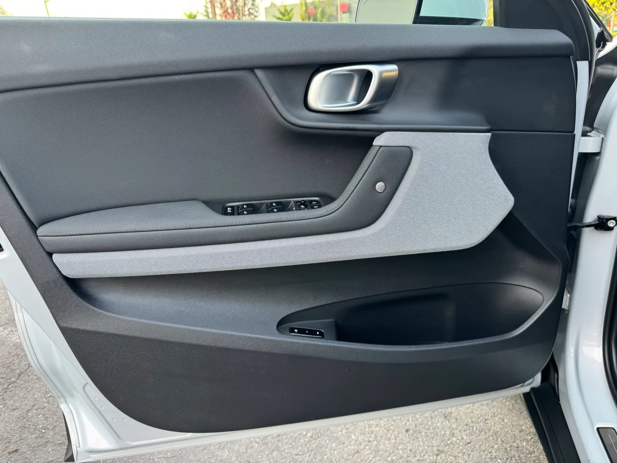 Used 2023 Polestar Polestar 2 w/ Pilot Pack AWD/4WD image 45