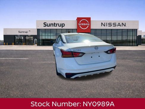 New 2025 Nissan Altima 2.5 SV w/ SV Special Edition Package image 9