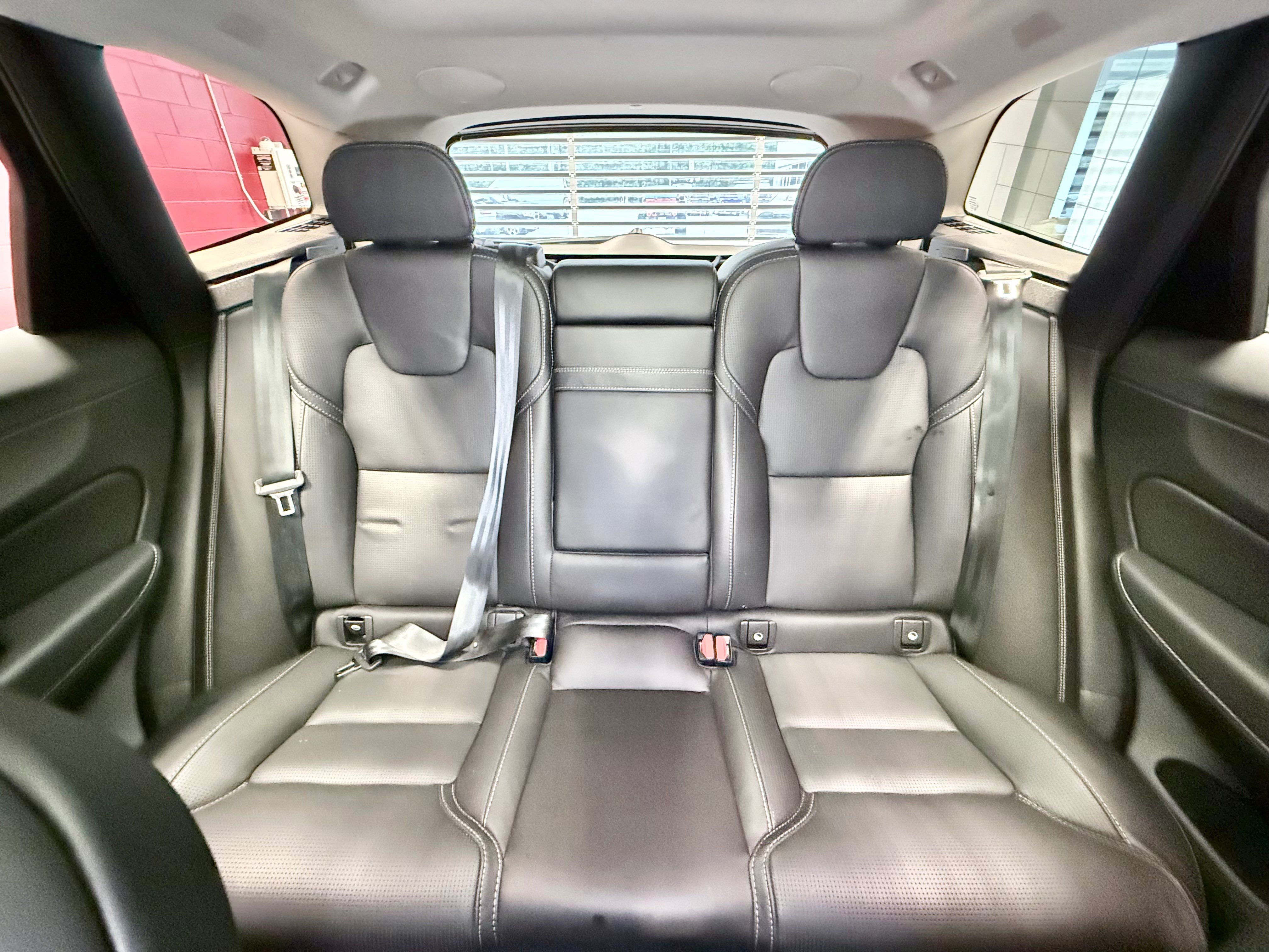 Used 2020 Volvo XC60 T8 Inscription AWD/4WD image 35