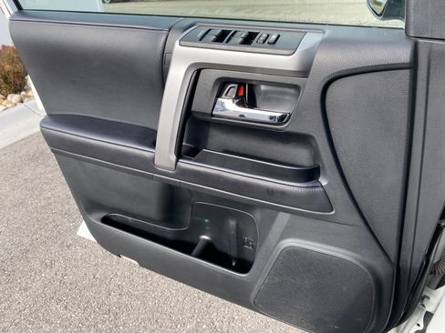 Used 2022 Toyota 4Runner SR5 image 17