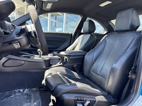 Used 2018 BMW M2 RWD image 43