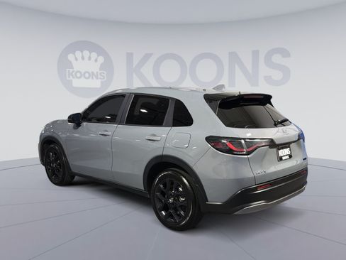 Used 2024 Honda HR-V Sport image 4