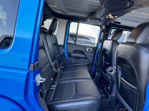 Used 2021 Jeep Wrangler Unlimited Sahara w/ Cold Weather Group image 26