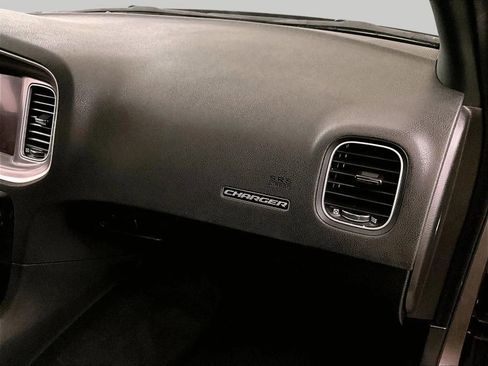 Used 2022 Dodge Charger R/T w/ Driver Convenience Group image 15