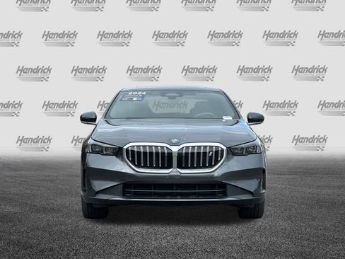Used 2024 BMW i5 eDrive40i w/ Premium Package image 10