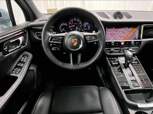 New 2026 Porsche Macan image 13