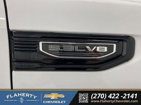 Used 2023 GMC Sierra 1500 Pro w/ Graphite Edition AWD/4WD image 18